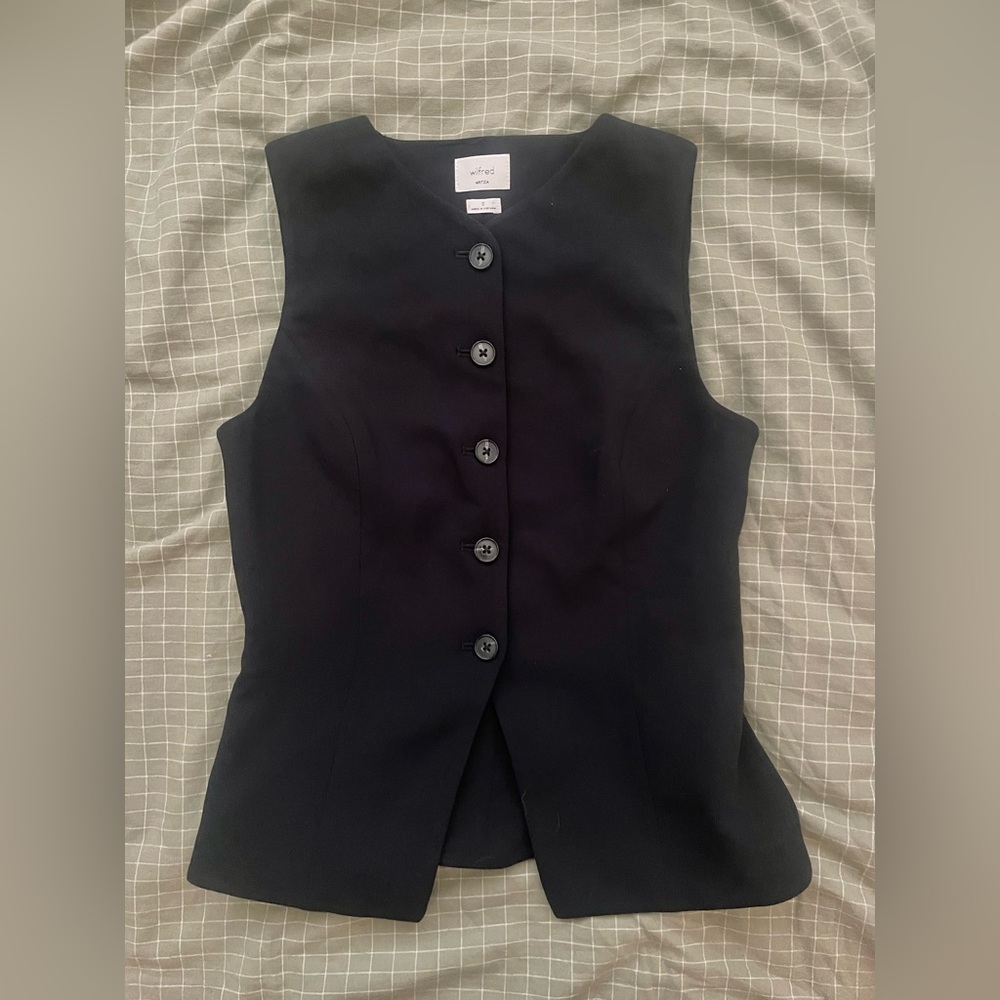 nwot Wilfred Regal vest crepe 0